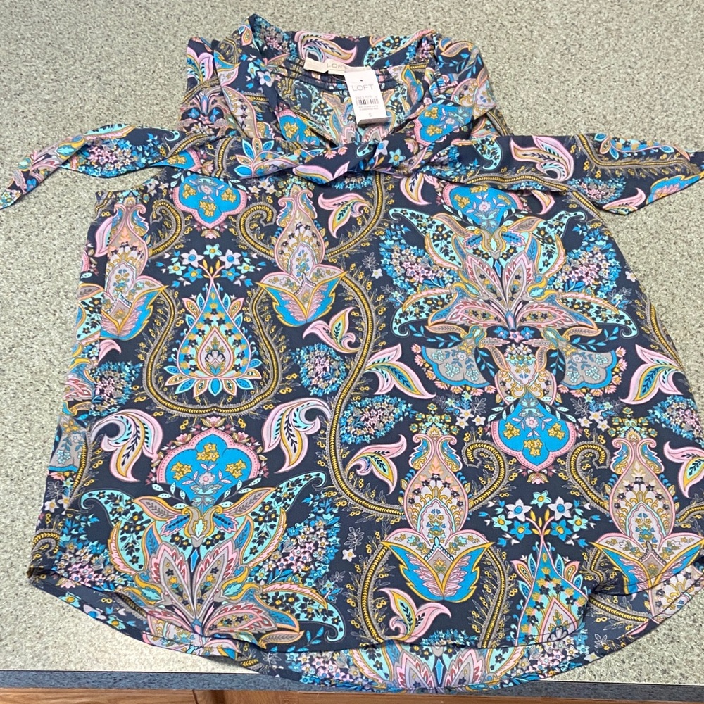 LOFT Tie Neck Sleeveless Paisley Top